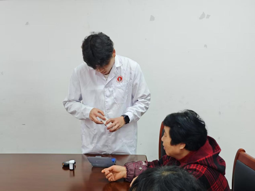 正在上传...