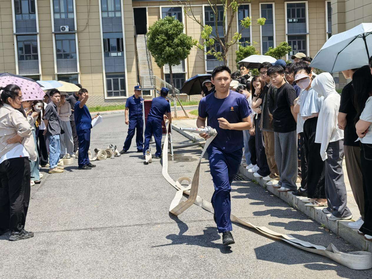 正在上传...